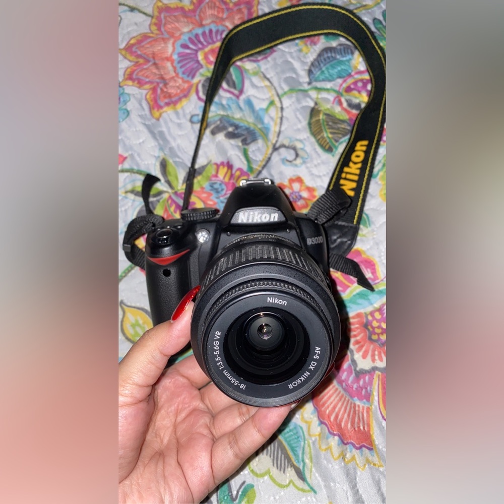 Nikon Camera for Sale! 📸✨
